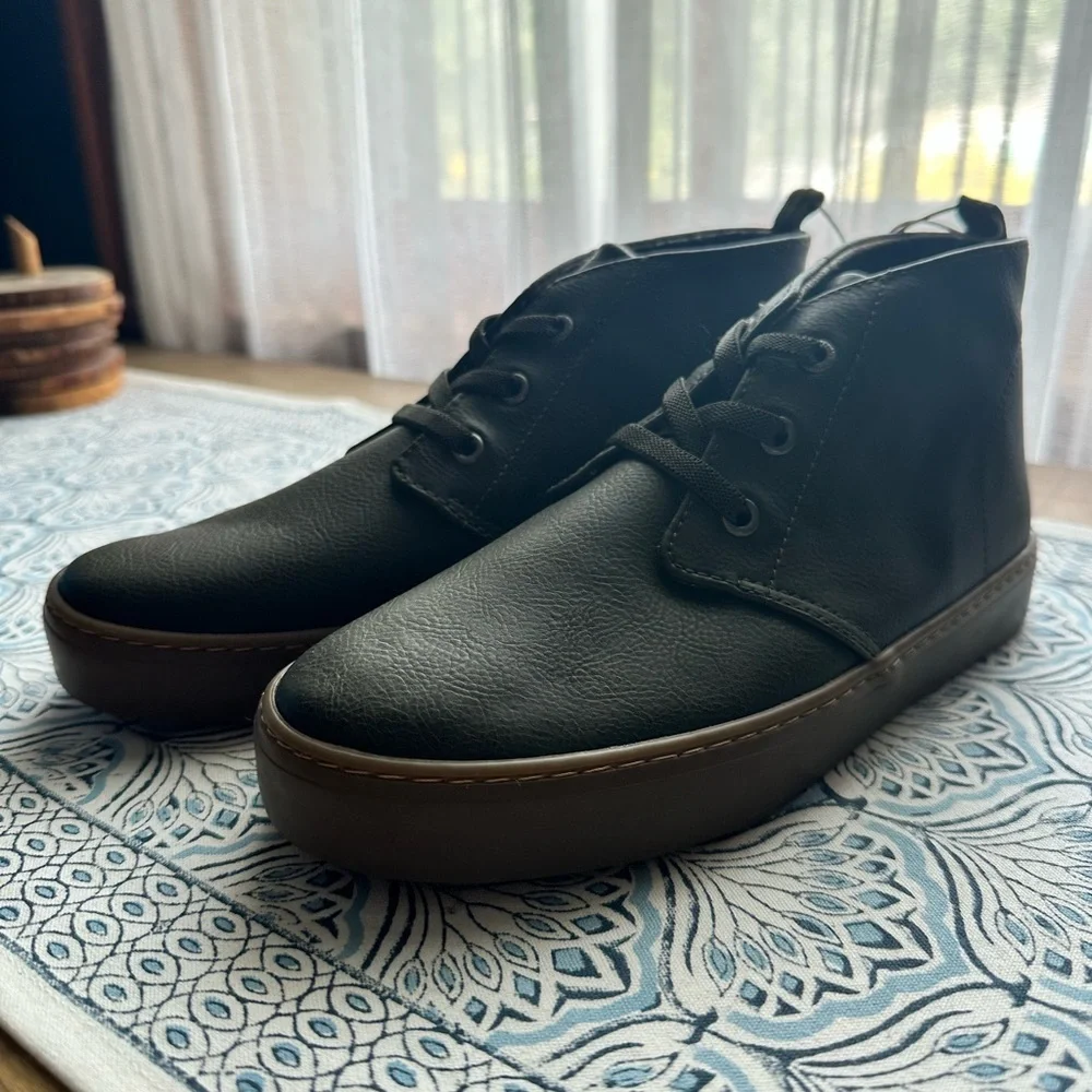 Old Navy Kids Dark Green Boots